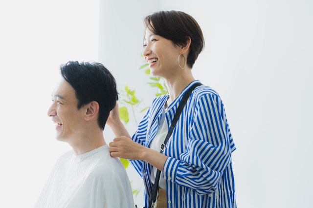 美容師は歳をとったら続けにくい？40代以降のキャリア選択肢の例とタイミング